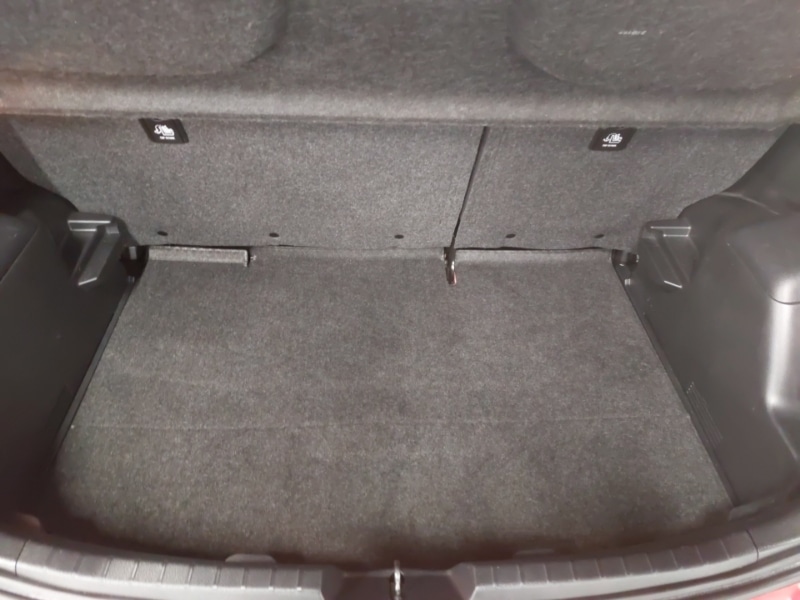 Used Toyota Yaris 2019 for sale - 76726345: Photo 8