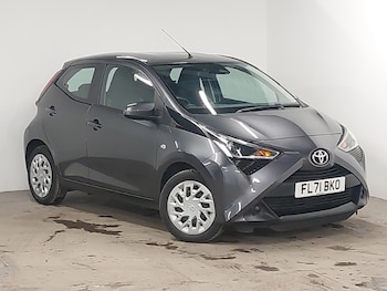 2021 - 1.0 VVT-i X-Play TSS 5dr