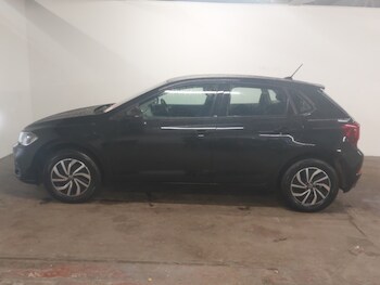 Used Volkswagen Polo 2023 for sale - 77790504: Photo