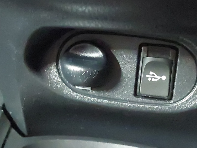 Used Toyota Yaris 2015 for sale - 76800238: Photo 14