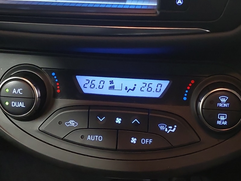 Used Toyota Yaris 2015 for sale - 76800238: Photo 18