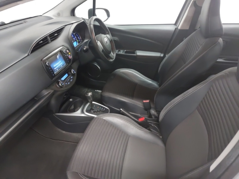 Used Toyota Yaris 2015 for sale - 76800238: Photo 5