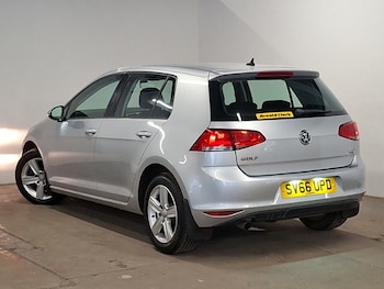 Used Volkswagen Golf 2016 for sale - 79529538: Photo