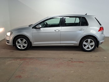 Used Volkswagen Golf 2016 for sale - 79529538: Photo