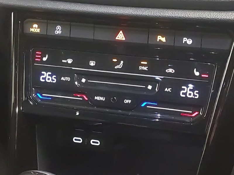 Used Volkswagen T-Roc 2023 for sale - 76628909: Photo 18