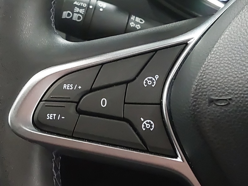 Used Renault Clio 2023 for sale - 76078776: Photo 13