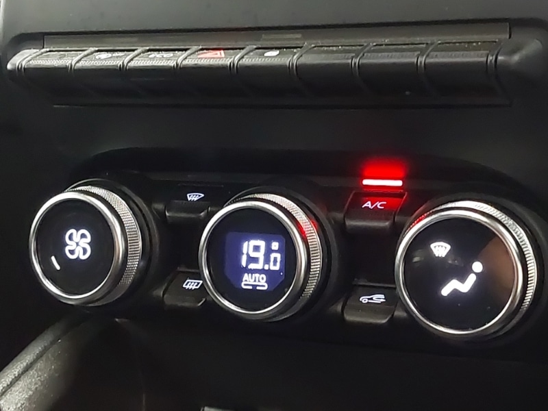 Used Renault Clio 2023 for sale - 76078776: Photo 17