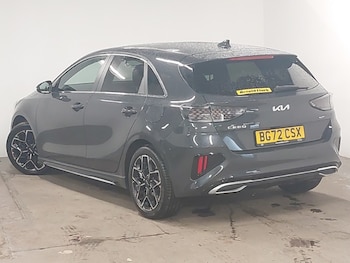 Used Kia Ceed 2022 for sale - 76987212: Photo