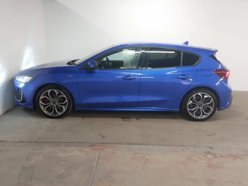 Used Ford Focus 2022 for sale - 76630539: Photo 4