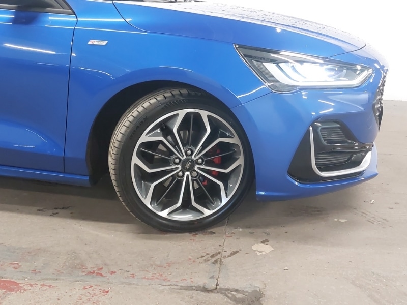 Used Ford Focus 2022 for sale - 76630539: Photo 9