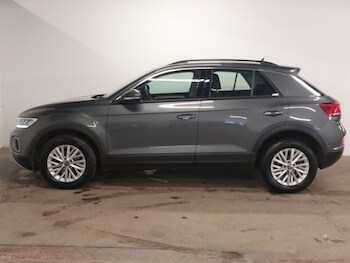 Used Volkswagen T-Roc 2023 for sale - 75245294: Photo