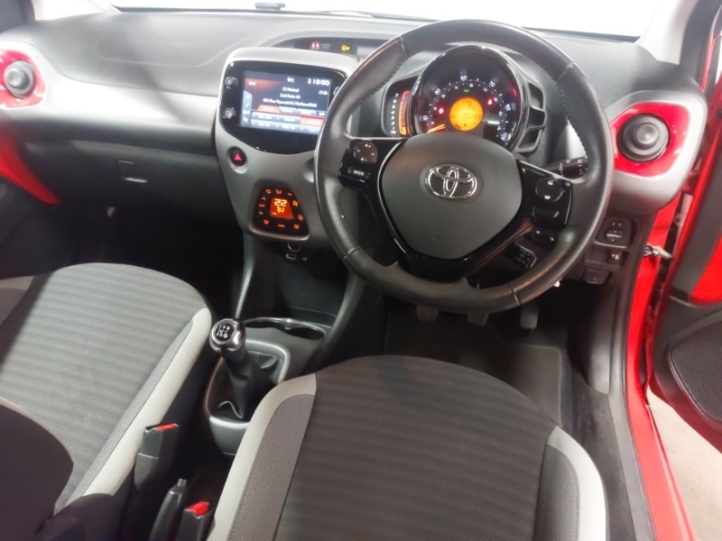 Used Toyota AYGO 2020 for sale - 76358619: Photo 2