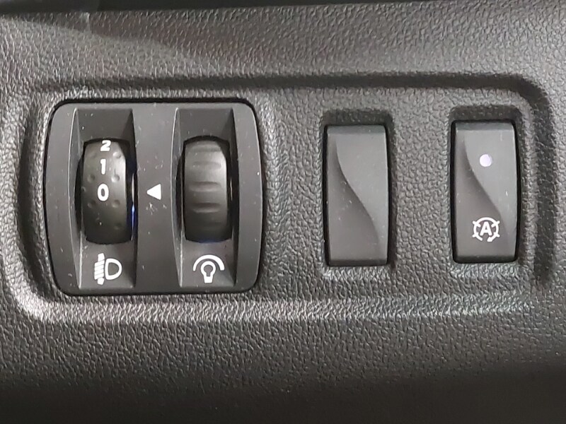 Used Renault Clio 2018 for sale - 77272964: Photo 16