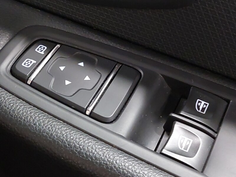 Used Renault Clio 2018 for sale - 77272964: Photo 17