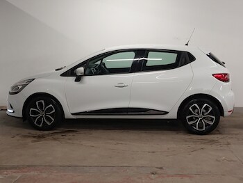 Used Renault Clio 2018 for sale - 77272964: Photo