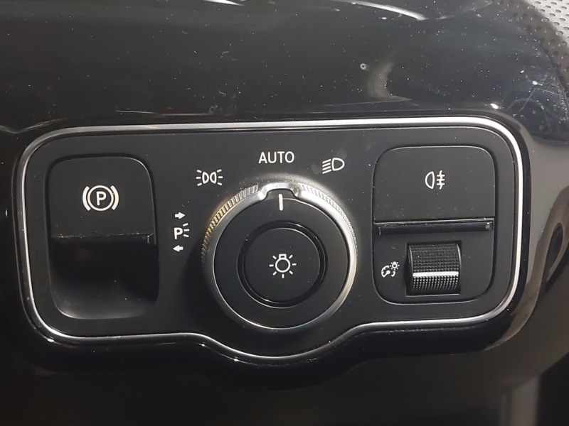 Used Mercedes-Benz A-Class 2020 for sale - 77522759: Photo 12