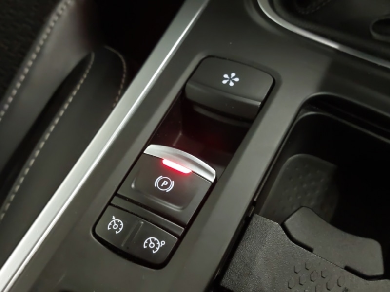 Used Renault Megane 2017 for sale - 77453827: Photo 16