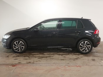 Used Volkswagen Golf 2019 for sale - 76548793: Photo