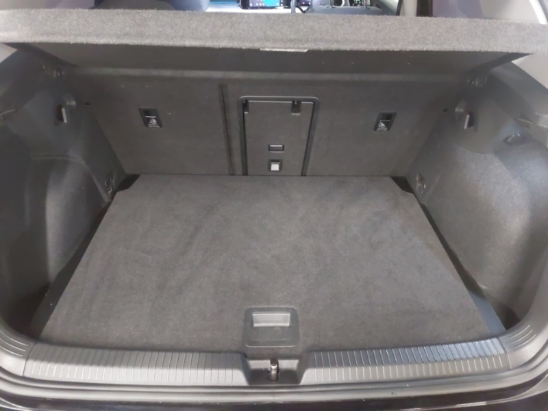 Used Volkswagen Golf 2023 for sale - 76408171: Photo 8