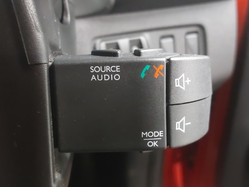 Used Renault Clio 2019 for sale - 76613697: Photo 12