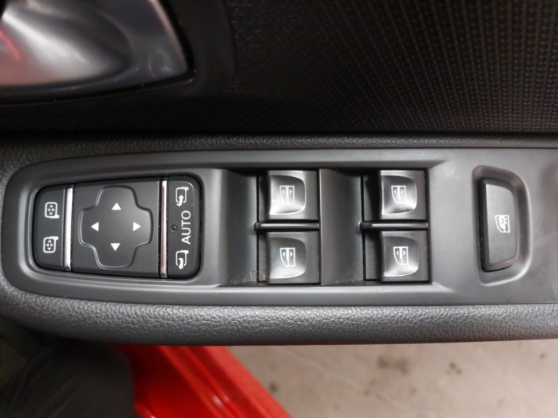 Used Renault Clio 2019 for sale - 76613697: Photo 17