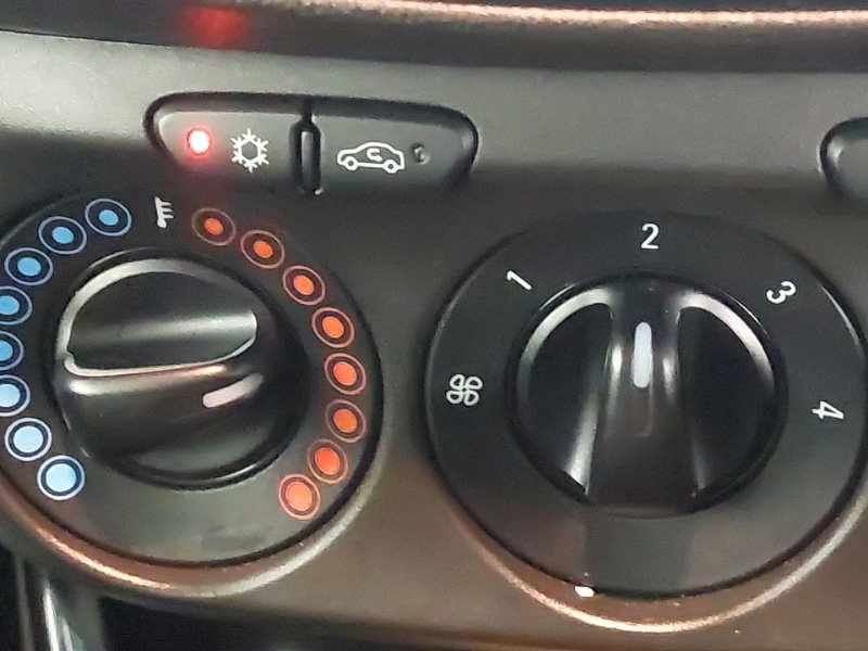 Used Vauxhall ADAM 2018 for sale - 76800196: Photo 16