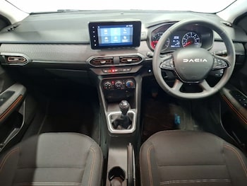 Used Dacia Sandero Stepway 2023 for sale - 79031379: Photo