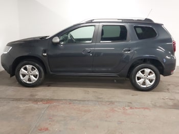 Used Dacia Duster 2021 for sale - 76940549: Photo