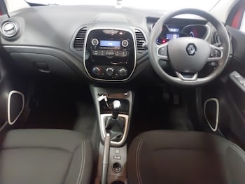 Used Renault Captur 2018 for sale - 79185755: Photo