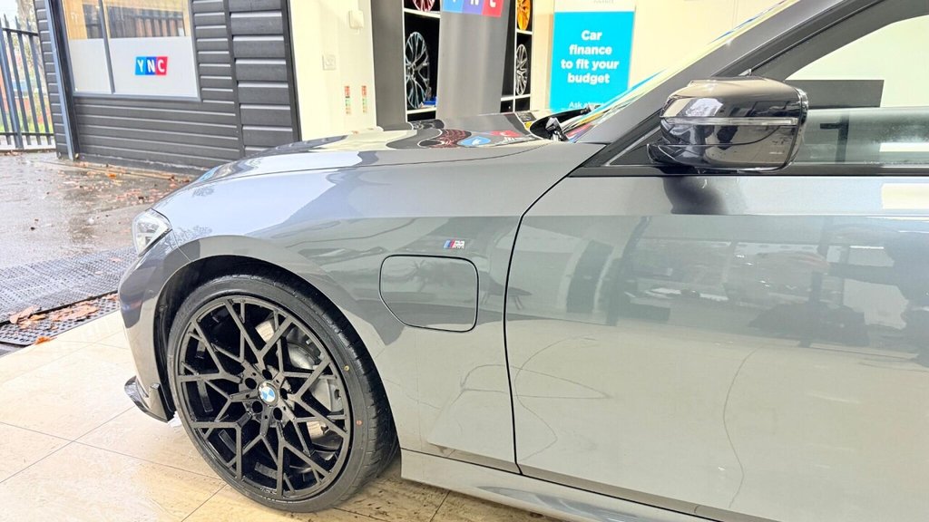 Used BMW 3 Series 2019 for sale - 76536116: Photo 9