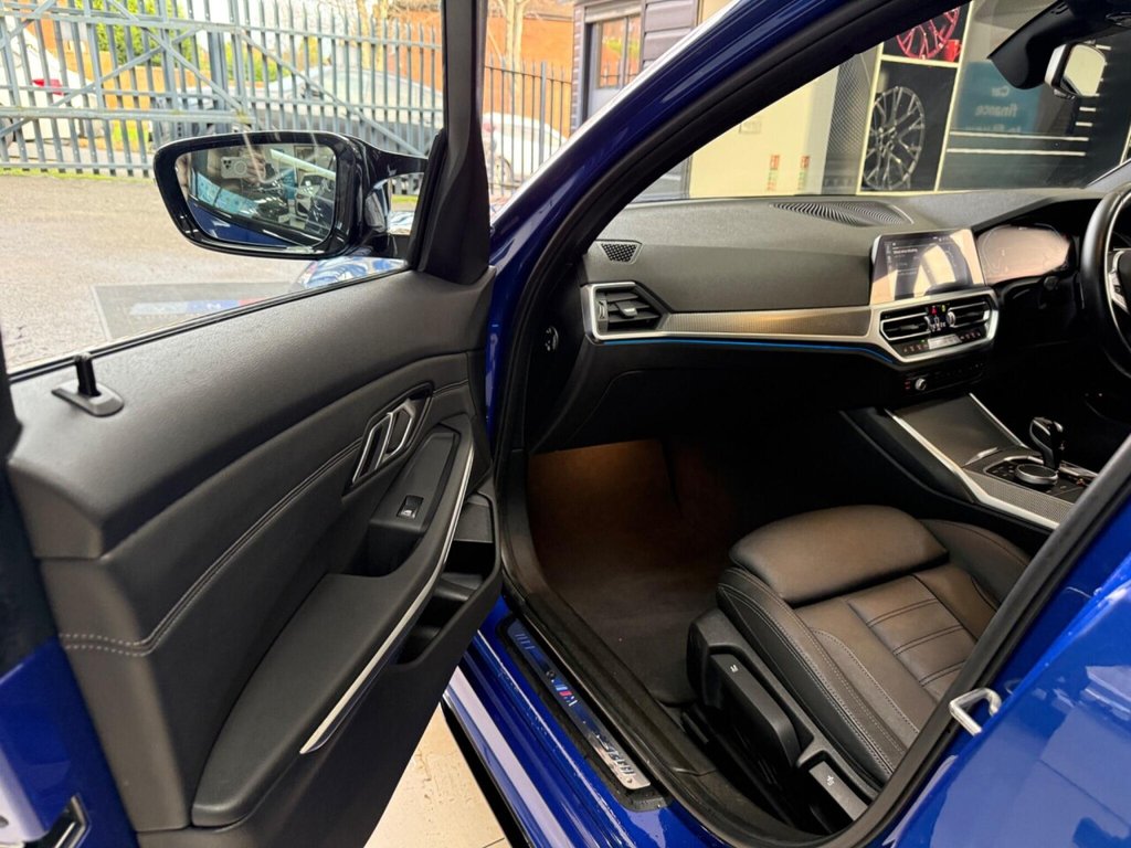 Used BMW 3 Series 2021 for sale - 76962743: Photo 11