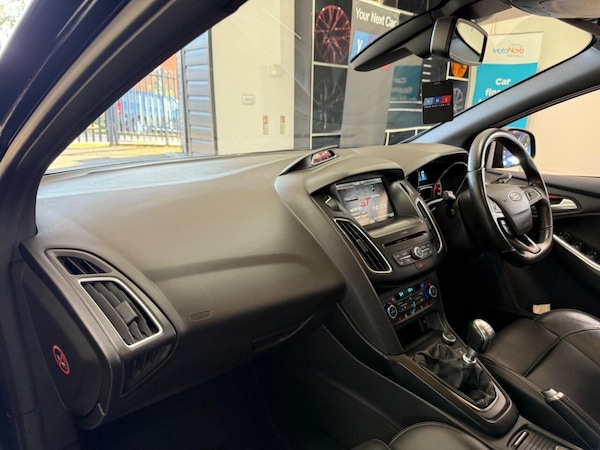 Used Ford Focus 2015 for sale - 76068715: Photo 29