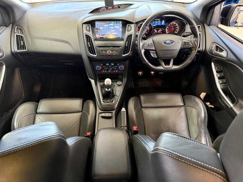 Used Ford Focus 2015 for sale - 76068715: Photo 5