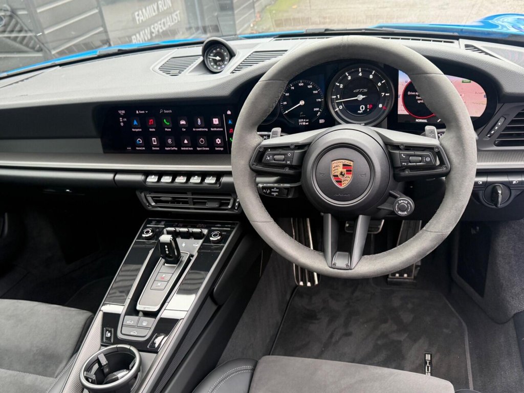 Used Porsche 911 2024 for sale - 77384165: Photo 16