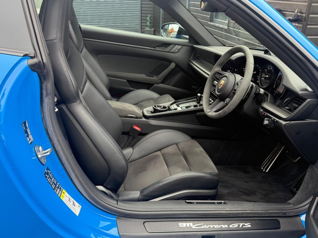 Used Porsche 911 2024 for sale - 77384165: Photo 17