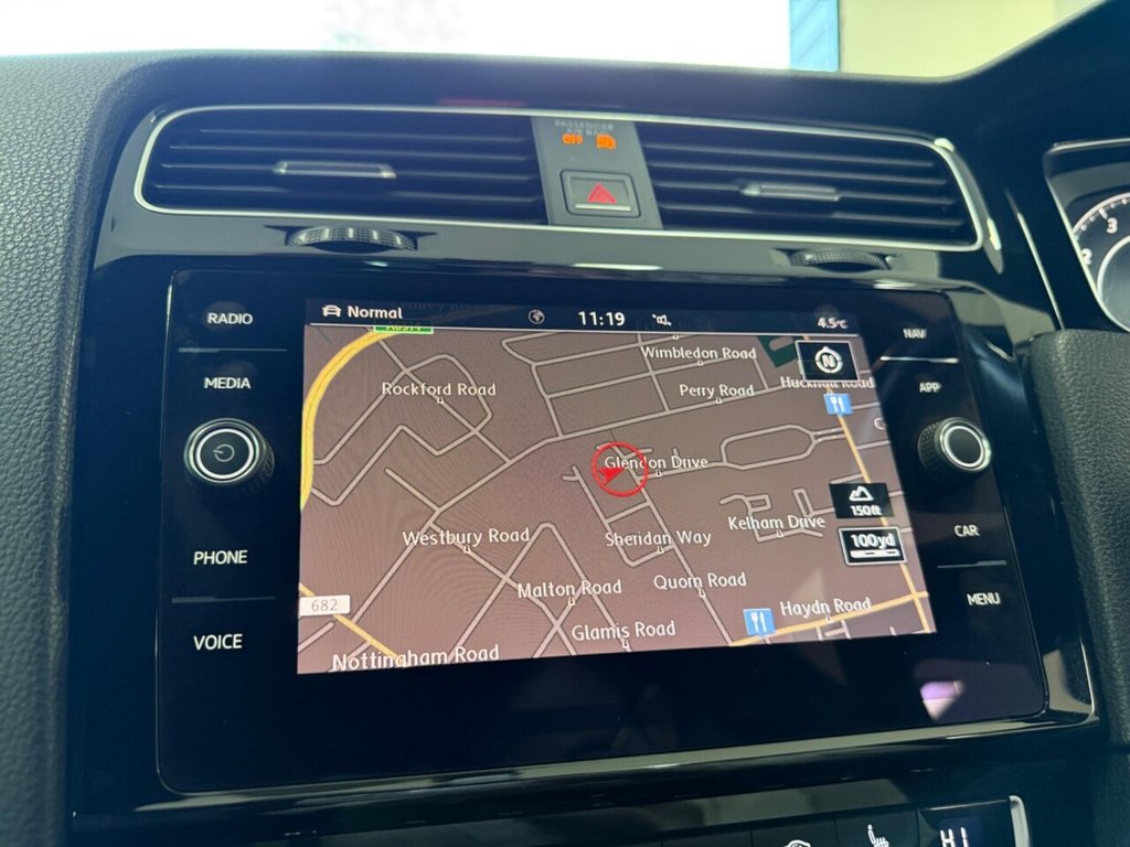 Used Volkswagen Golf 2017 for sale - 77356472: Photo 17