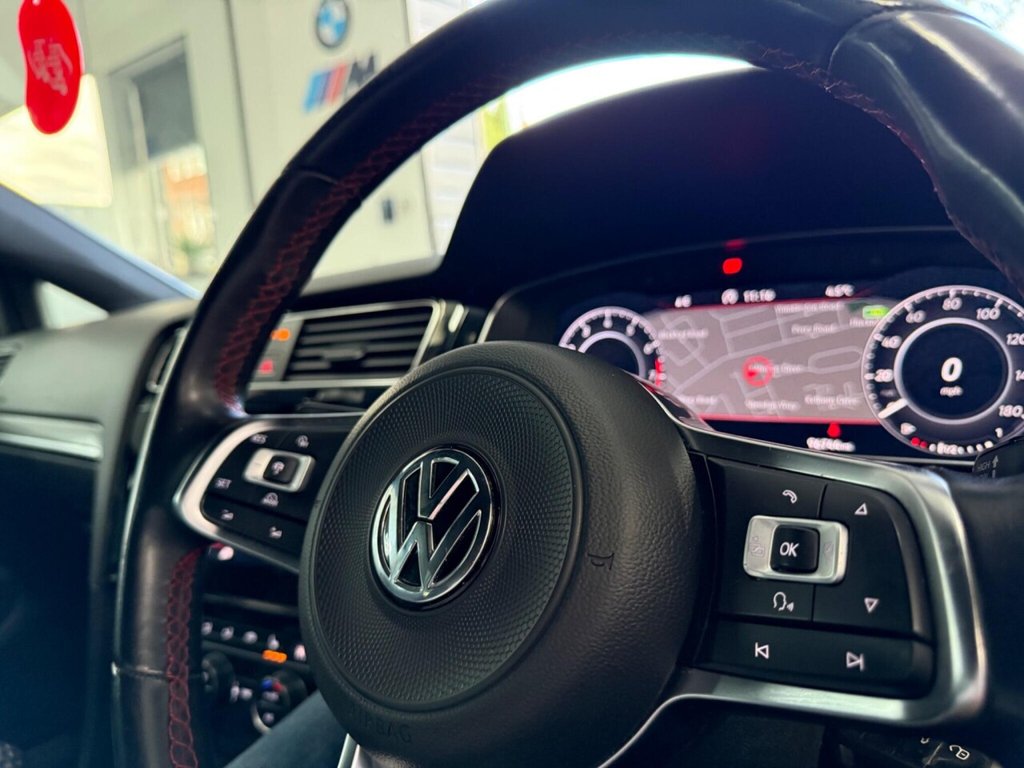 Used Volkswagen Golf 2017 for sale - 77356472: Photo 25