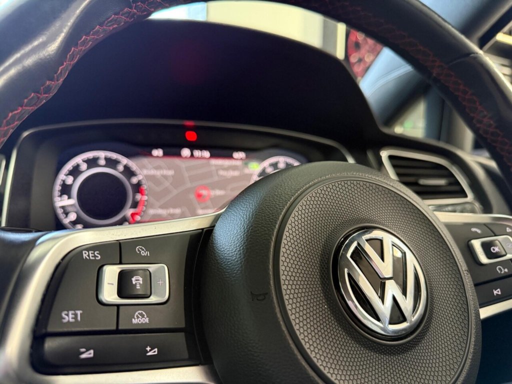 Used Volkswagen Golf 2017 for sale - 77356472: Photo 26