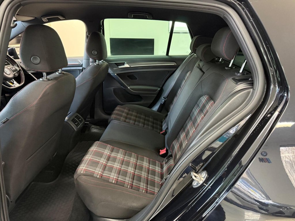 Used Volkswagen Golf 2017 for sale - 77356472: Photo 31