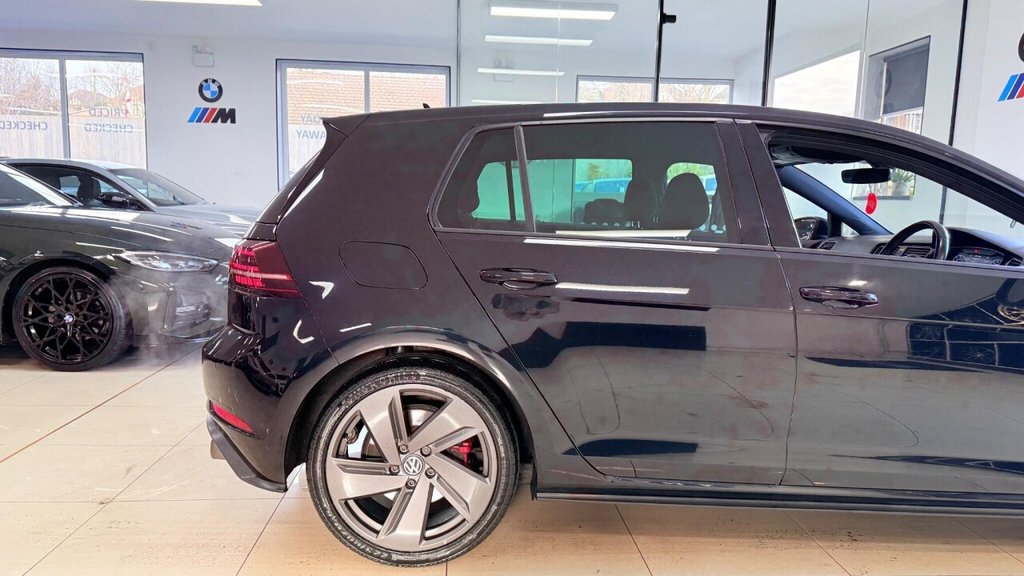 Used Volkswagen Golf 2017 for sale - 77356472: Photo 41