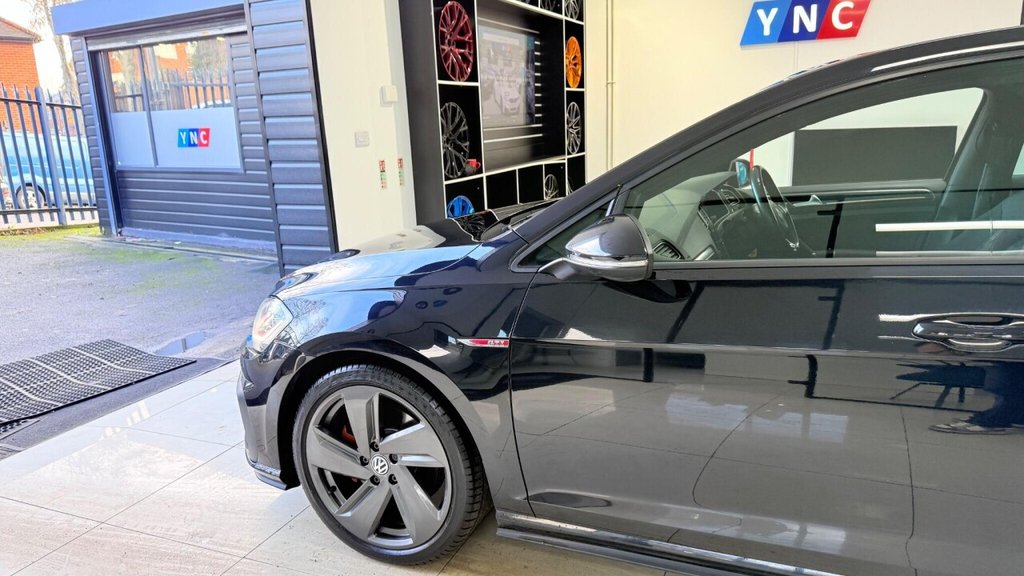 Used Volkswagen Golf 2017 for sale - 77356472: Photo 7