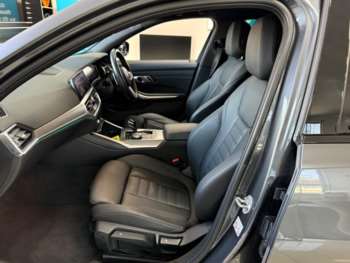 Used BMW 3 Series 2022 for sale - 74332793: Photo