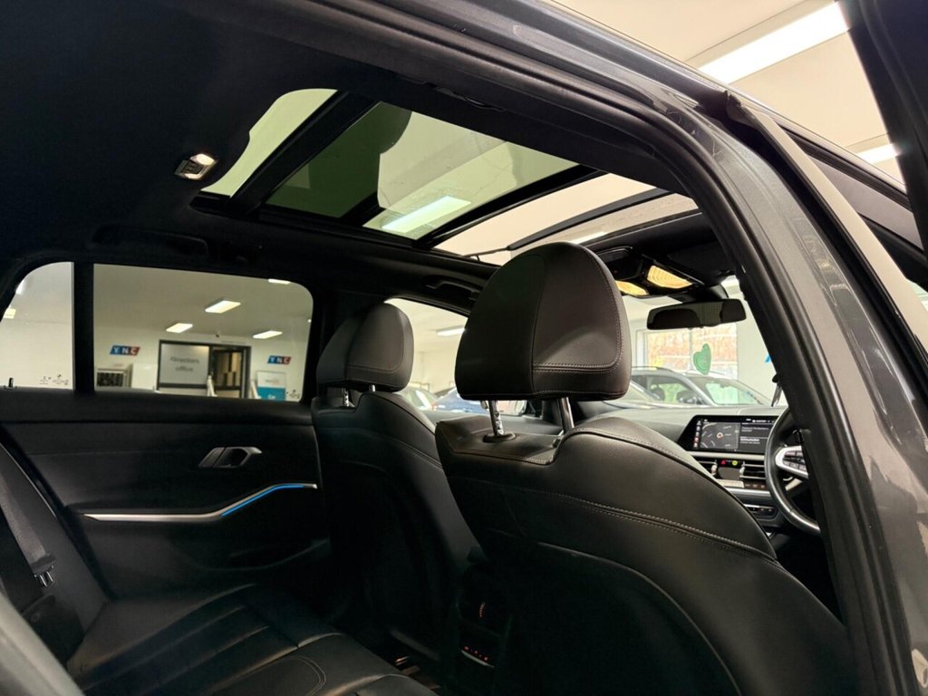 Used BMW 3 Series 2020 for sale - 78002969: Photo 2