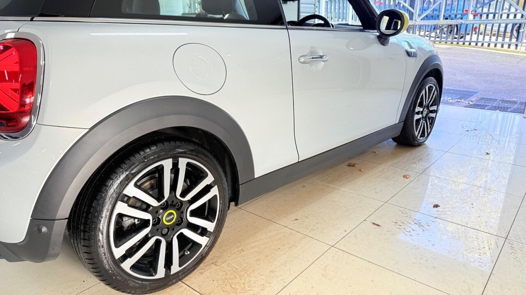 Used MINI Hatch 2022 for sale - 76396260: Photo 12