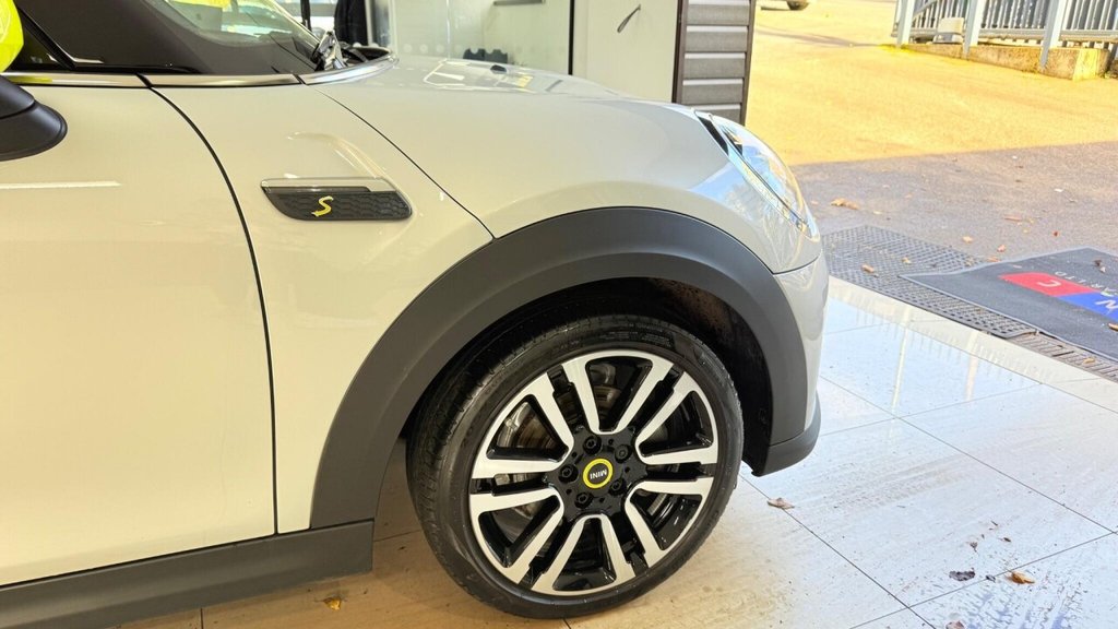 Used MINI Hatch 2022 for sale - 76396260: Photo 13