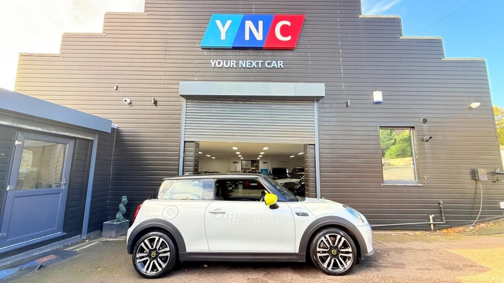 Used MINI Hatch 2022 for sale - 76396260: Photo 2