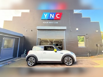 Used MINI Hatch 2022 for sale - 76396260: Photo