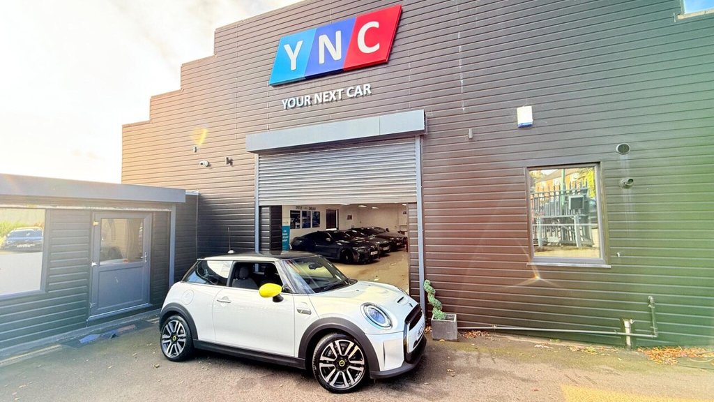 Used MINI Hatch 2022 for sale - 76396260: Photo 4