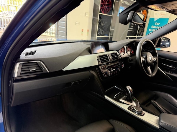 Used BMW 3 Series 2017 for sale - 76210303: Photo 31