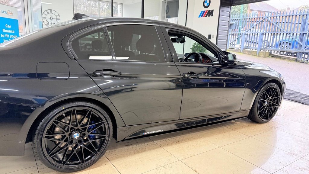 Used BMW 3 Series 2018 for sale - 77437000: Photo 11